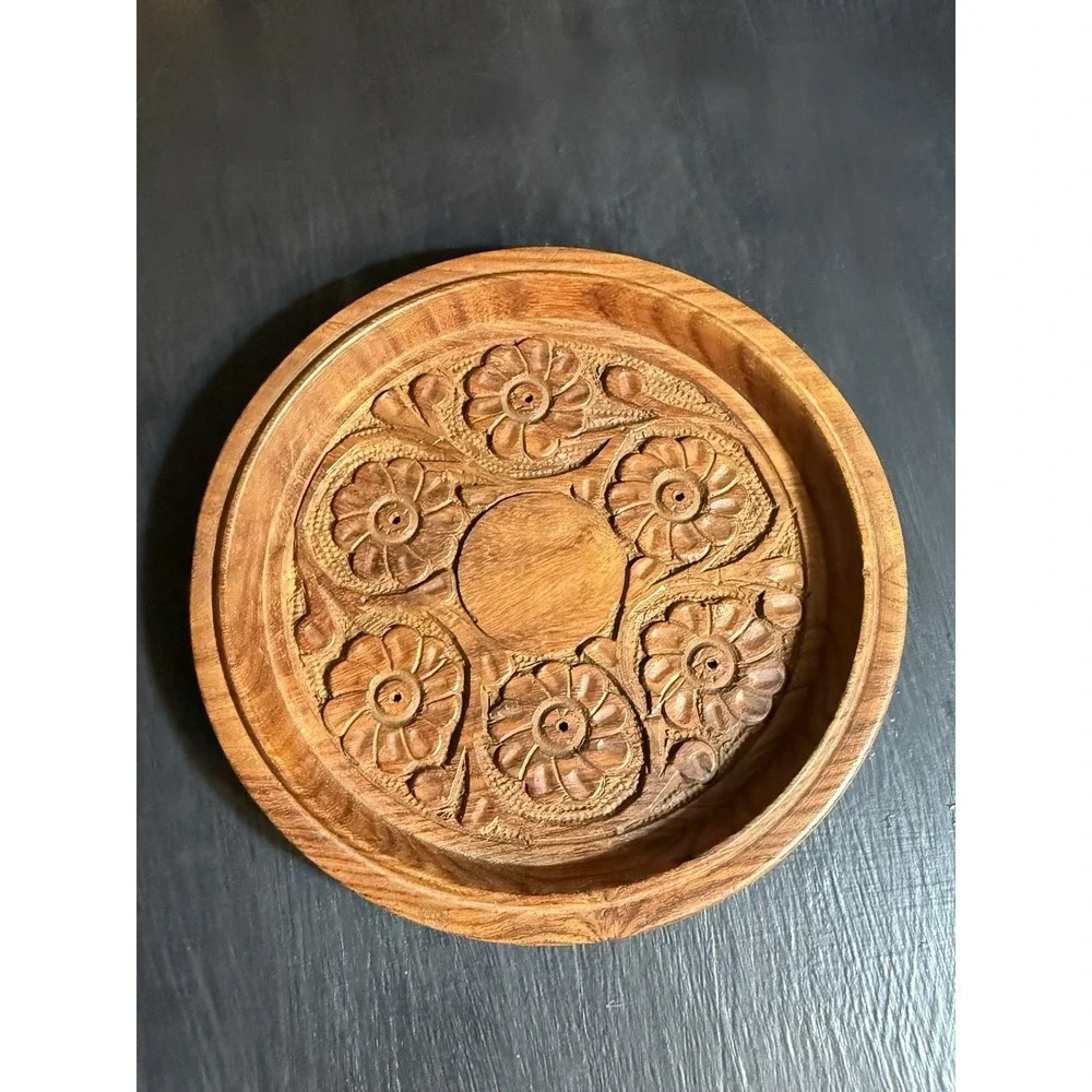 Vintage BLACK WORLD, Pakistani crafted wooden plate.  Floral Design 6